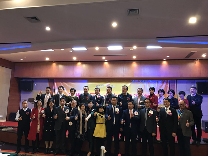 “?！睔鉀_天！2017年第九界深圳賽區(qū)十大牛商路演決賽